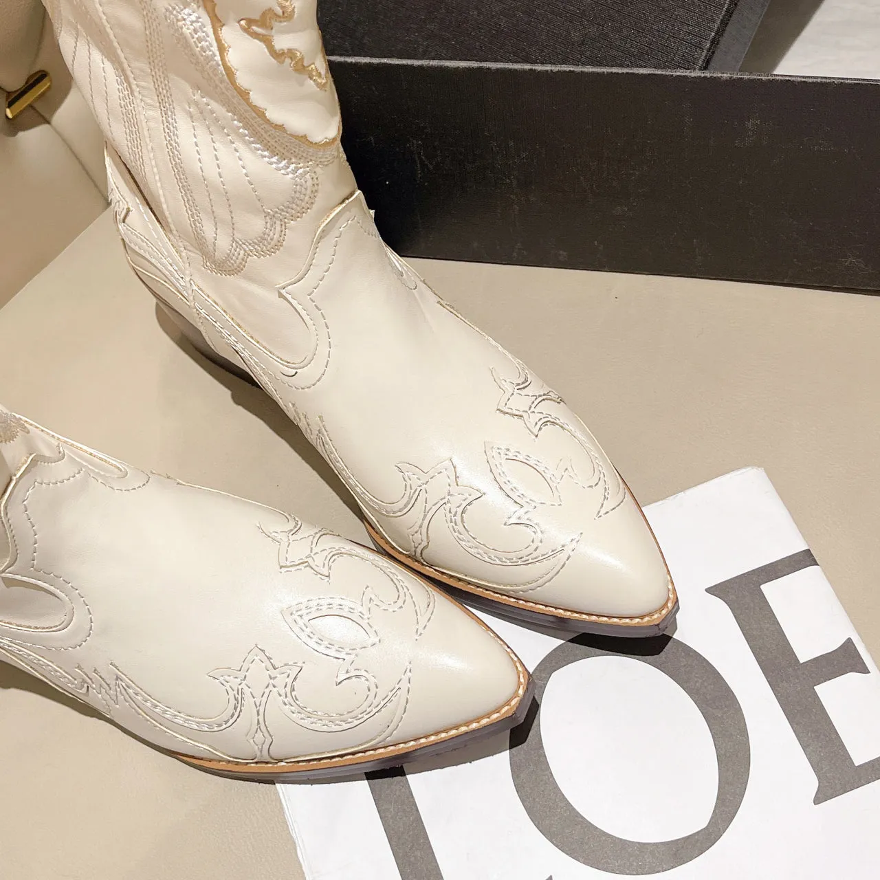 Begonia Embroidered Western Cowboy Boots
