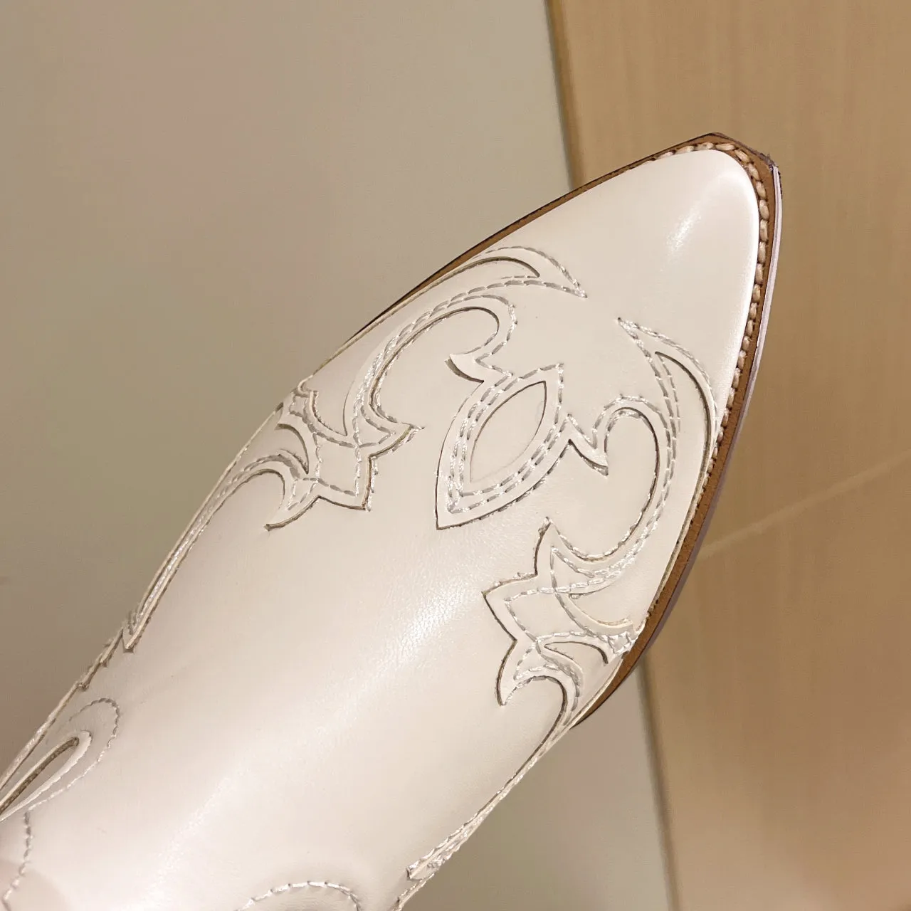 Begonia Embroidered Western Cowboy Boots