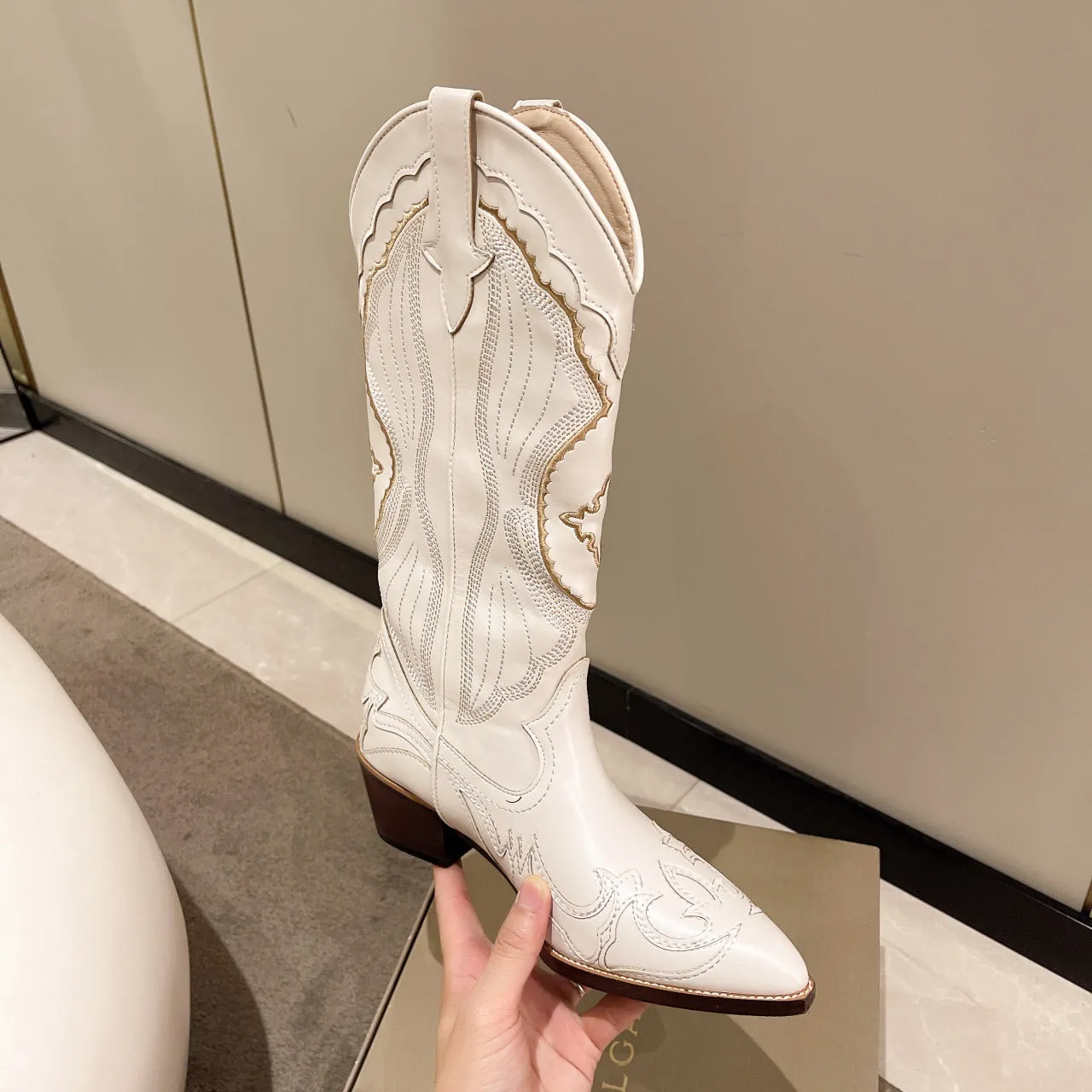 Begonia Embroidered Western Cowboy Boots