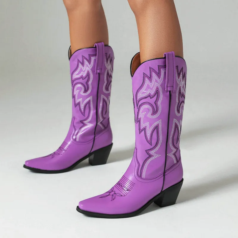 Embroidery cowboy boots under the knee