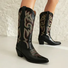 Embroidery cowboy boots under the knee