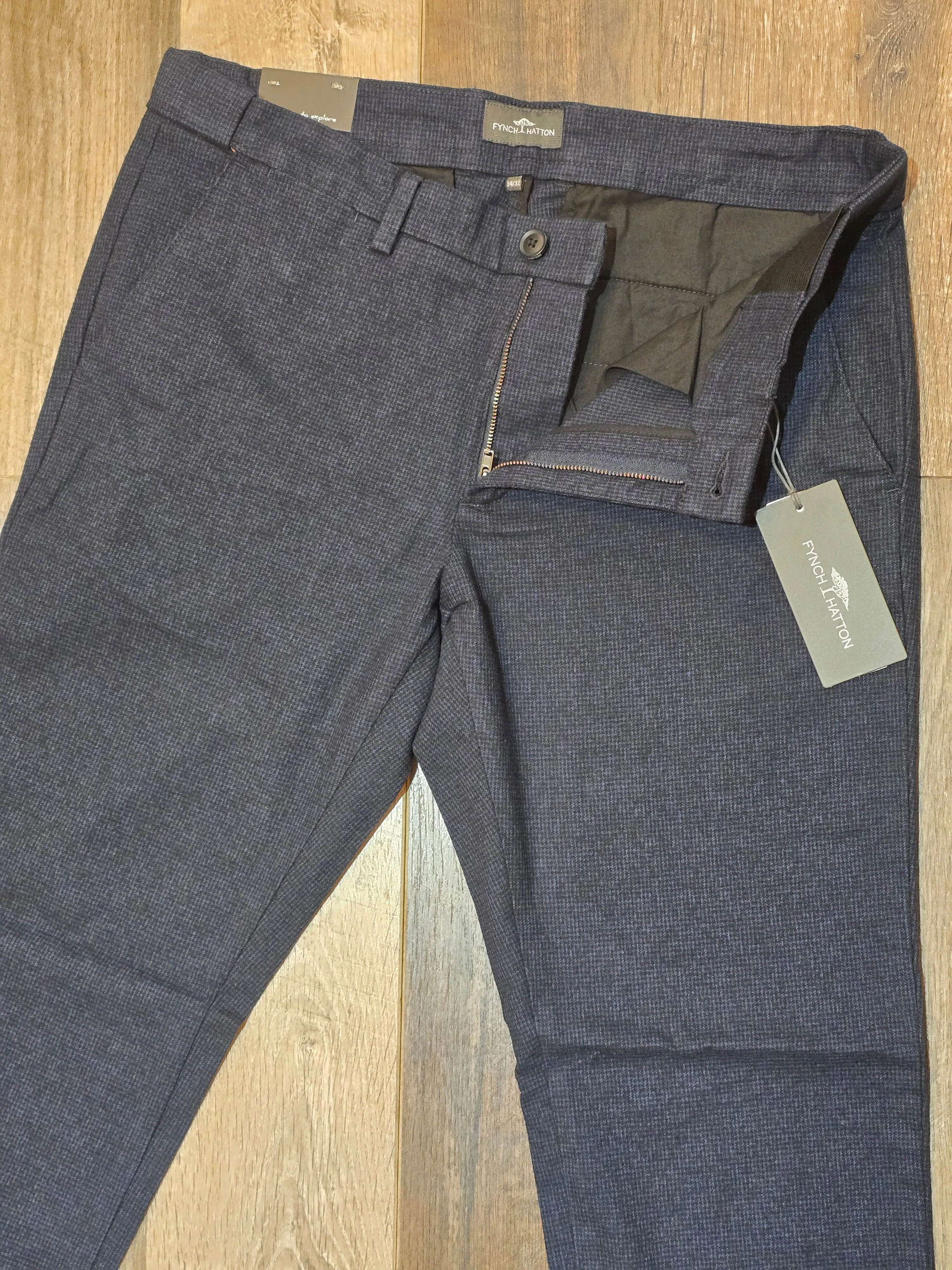 FYNCH-HATTON REGULAR FIT WOOL LOOK CHINOS