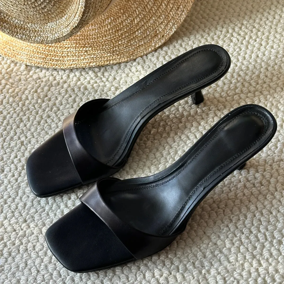 KalonBd Minimalist style stiletto heel (Pre-Book)