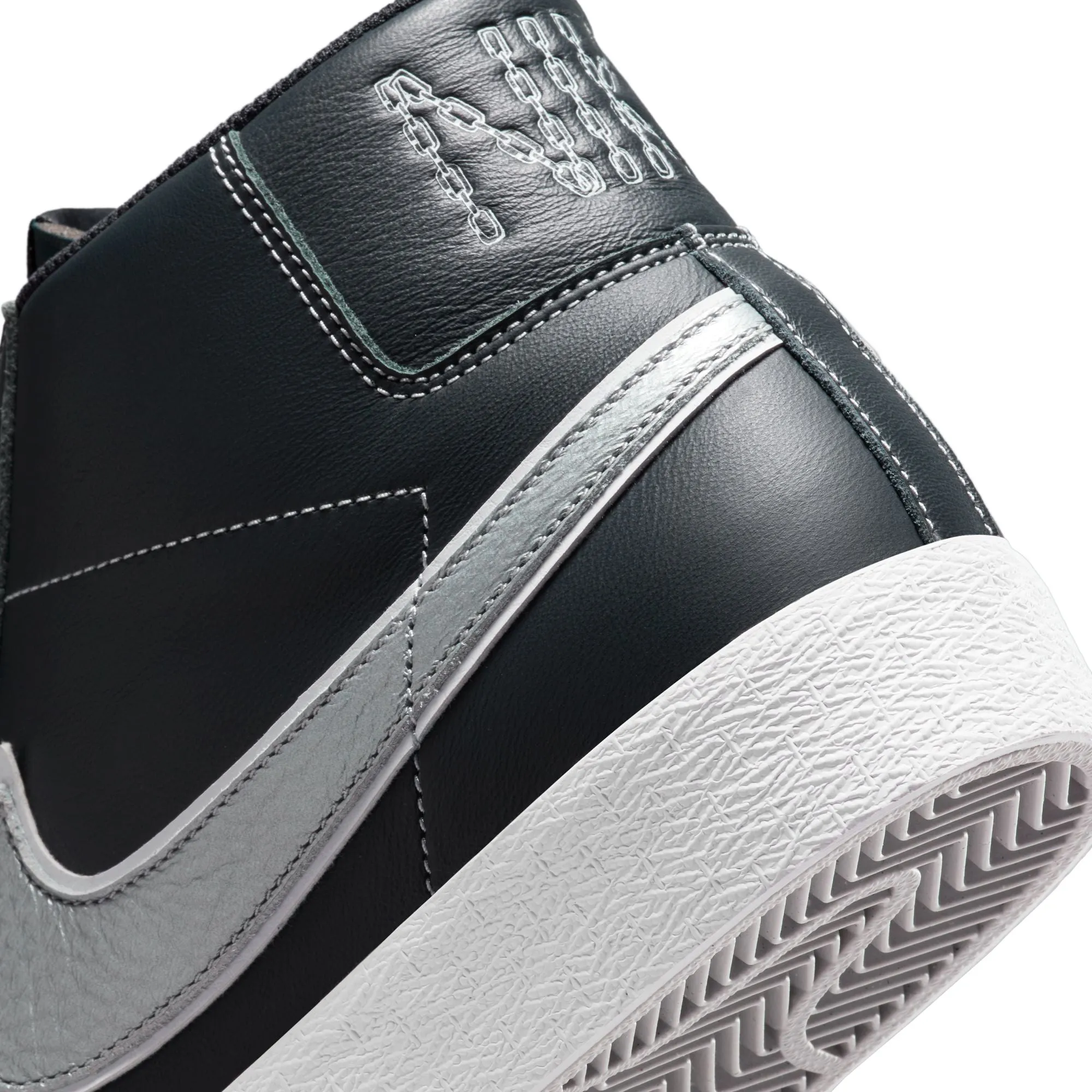 Nike SB Blazer Mid x Mason Silva Skateboard Shoe - Blackened Blue/Wolf Grey-Blackened Blue