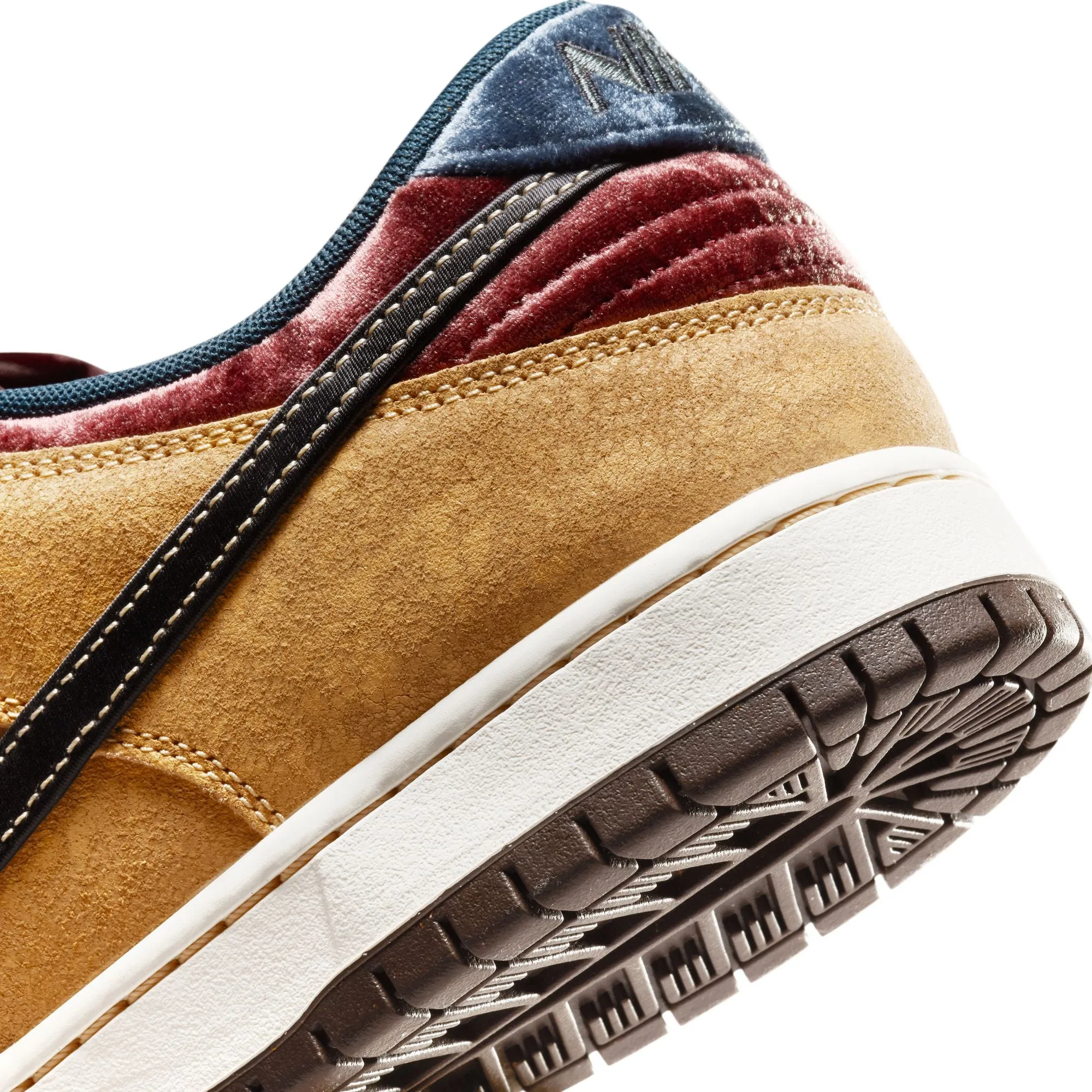 Nike SB Dunk Low Pro Skateboard Shoe - Celestial Gold/Black-Dark Team Red