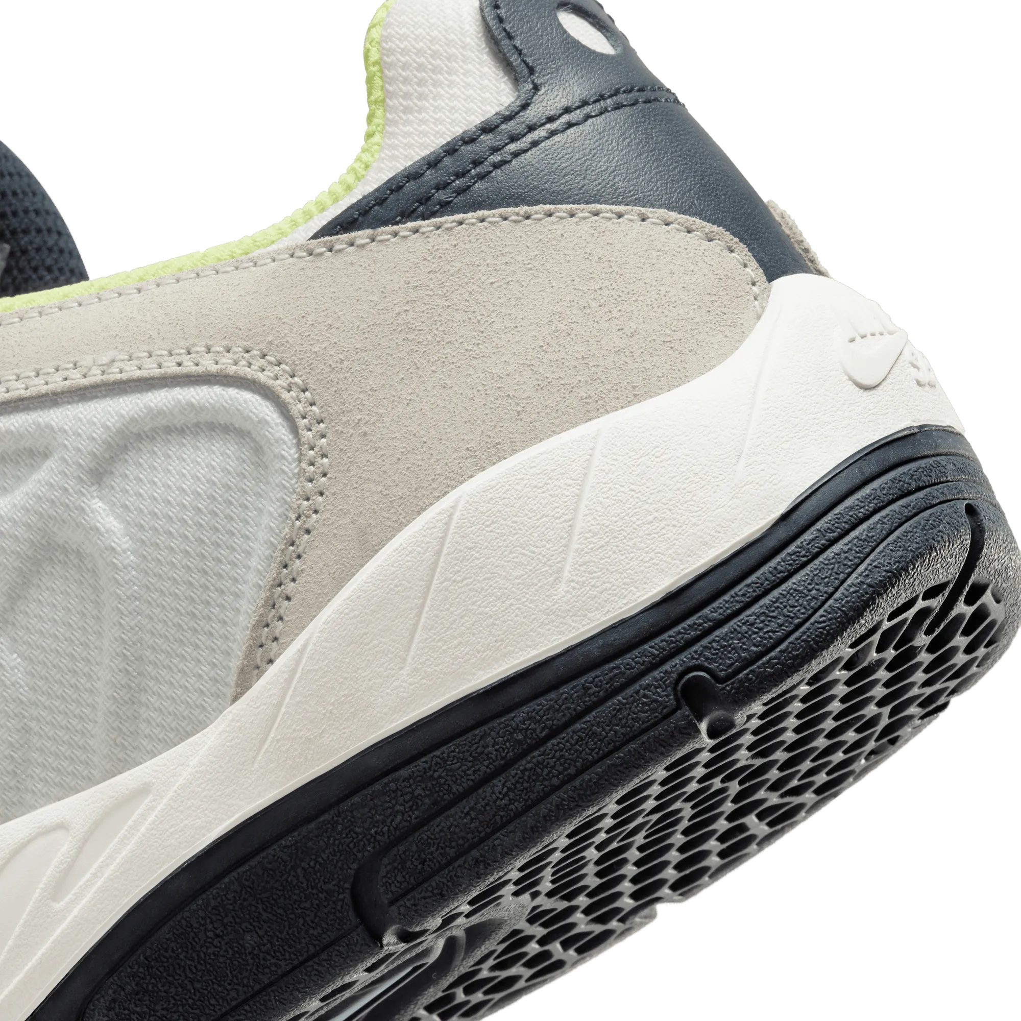 Nike SB Vertebrae Skateboard Shoe - Summit White/Persian Violet