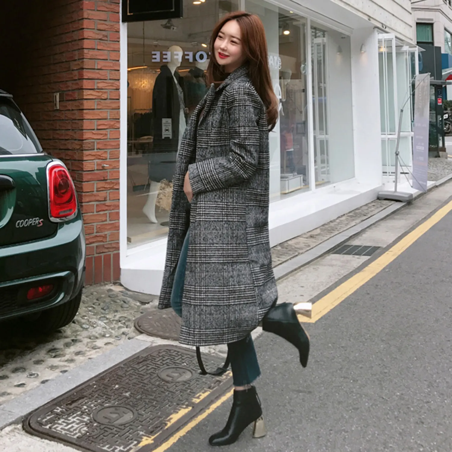 Women's Spring/Autumn Plaid Long Woolen Coat